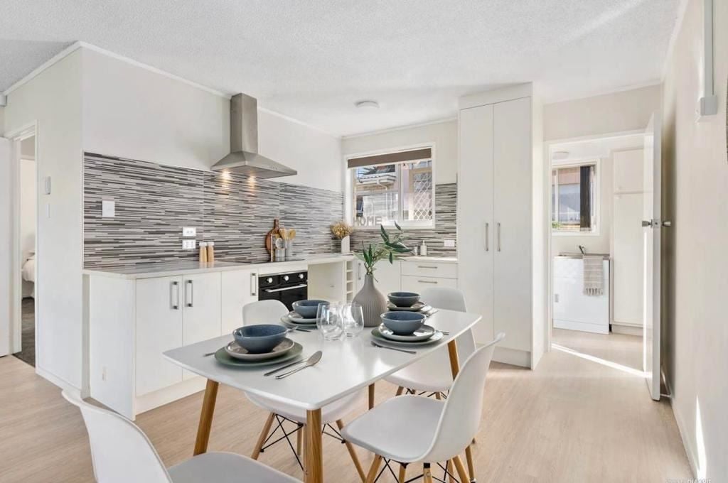 2/379 Great South Road, Papatoetoe, Auckland - Carousel 1