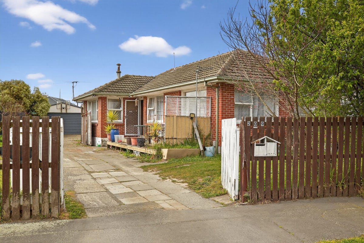 209 Shortland Street, Aranui, Christchurch - Carousel 1