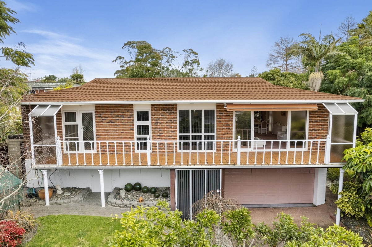 79 Beechdale Crescent, Pakuranga Heights, Auckland - Carousel 1
