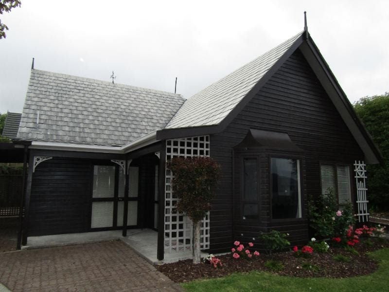 1/8 Gillies Avenue, Taupo, Taupo - Carousel 1