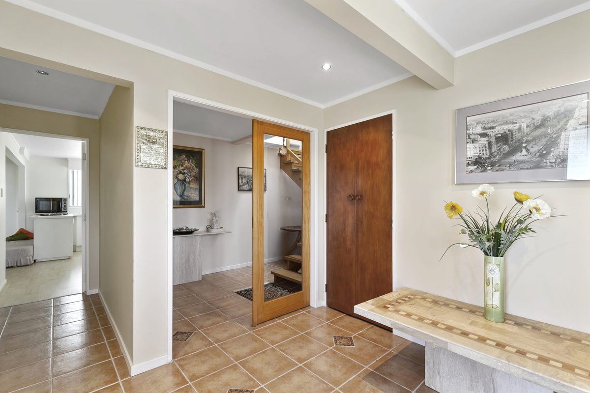 146 Mitchell Street, Brooklyn, Wellington - Carousel 2