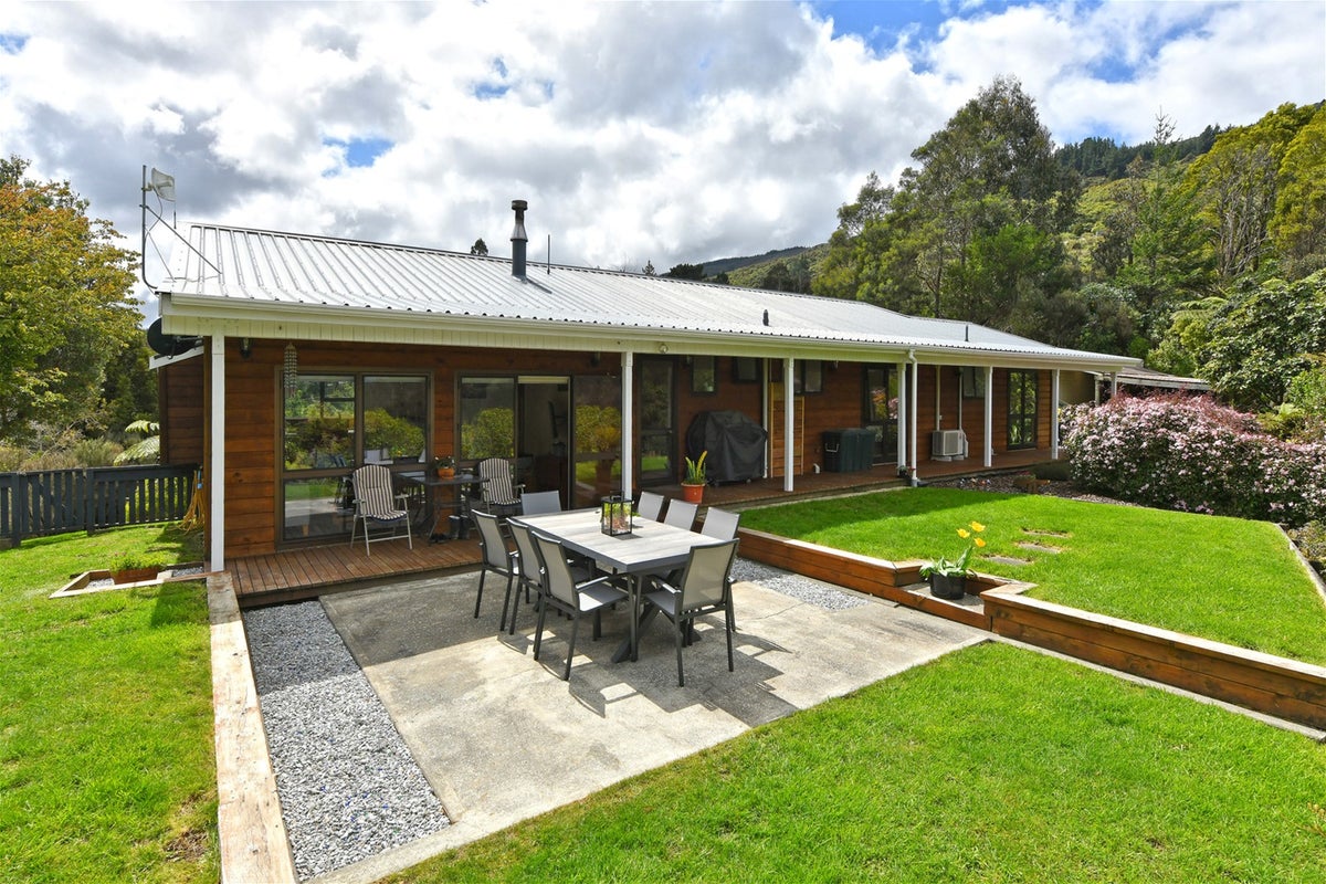 1522D Akatarawa Road, Akatarawa Valley, Upper Hutt - Carousel 1