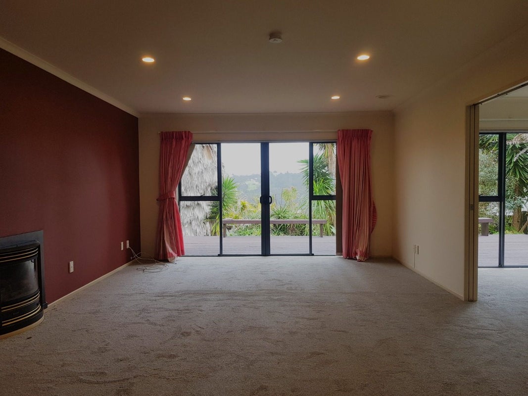 19 Rangi Avenue, Schnapper Rock, Auckland - Carousel 1