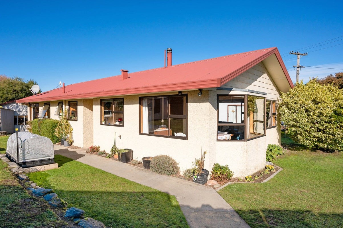 2 Aeolus Place, Wanaka - Carousel 1