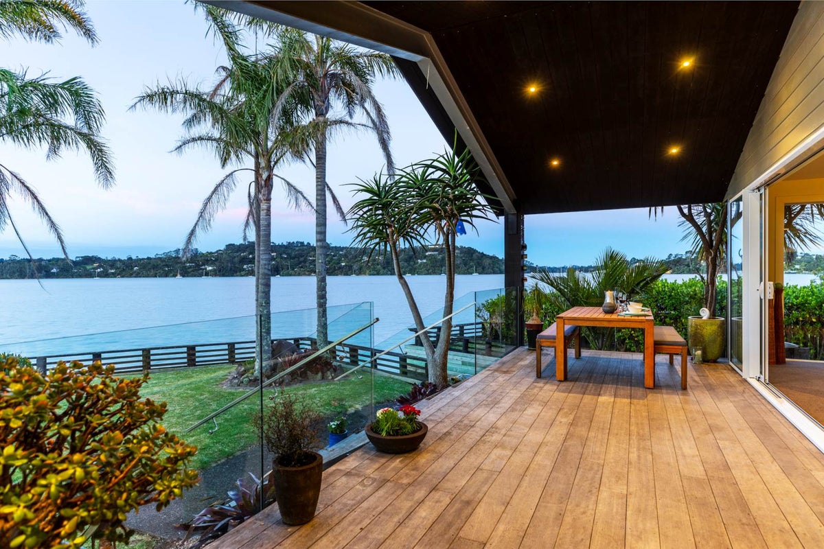 48 The Terrace, Herald Island, Auckland - Carousel 26
