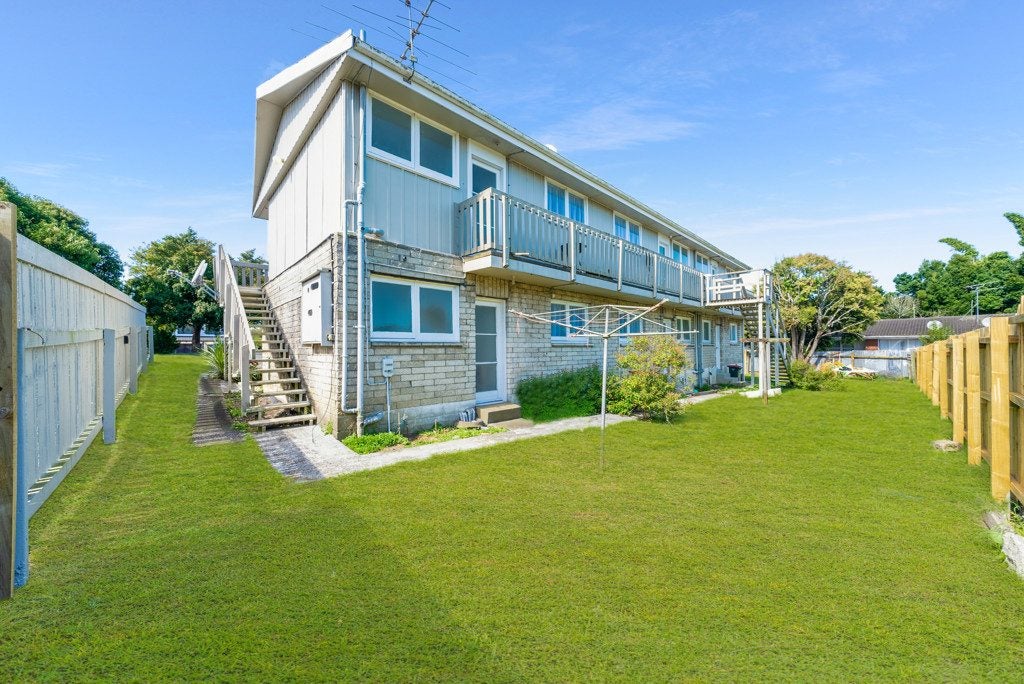7 Jack Browne Place, Otahuhu, Auckland - Carousel 2