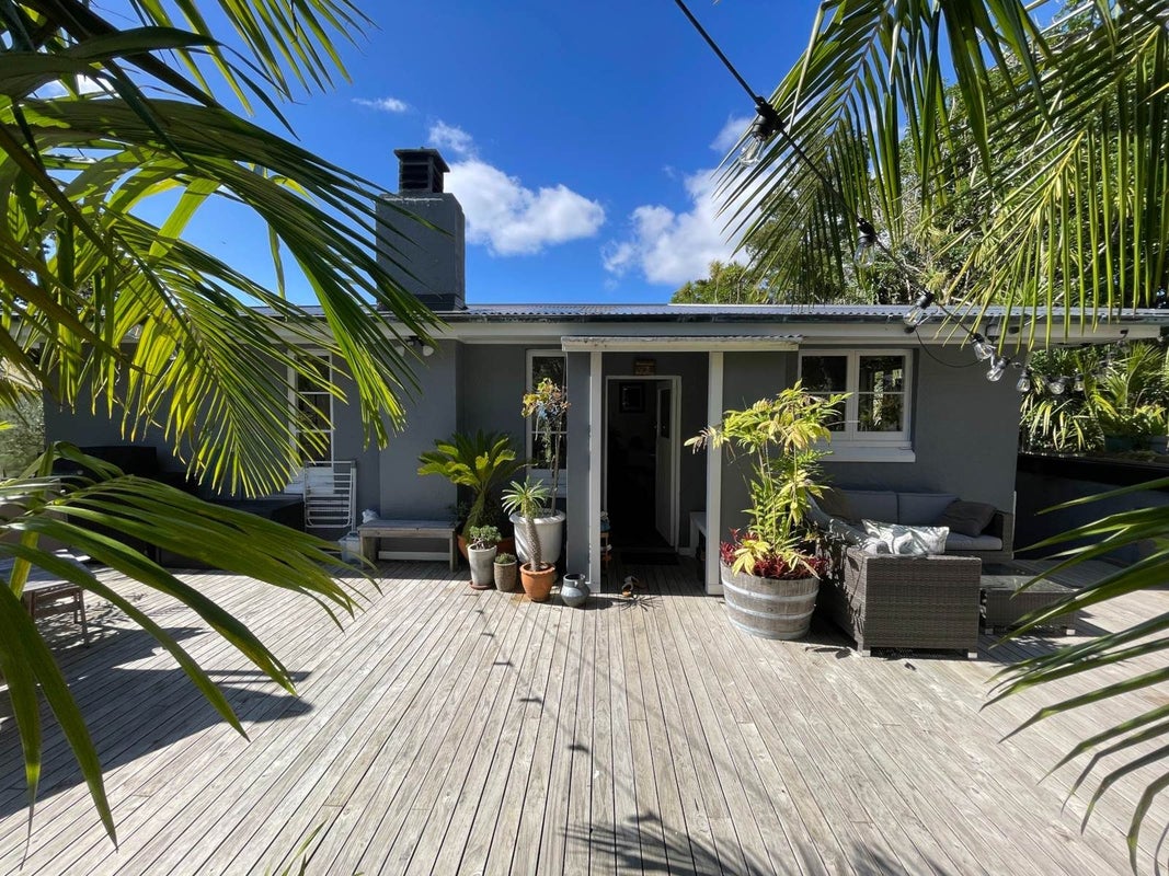 85 Leigh Road, Leigh, Leigh - Carousel 1