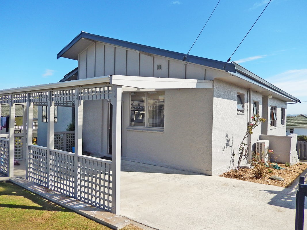 9 Selwyn Street, South Hill, Oamaru - Carousel 1