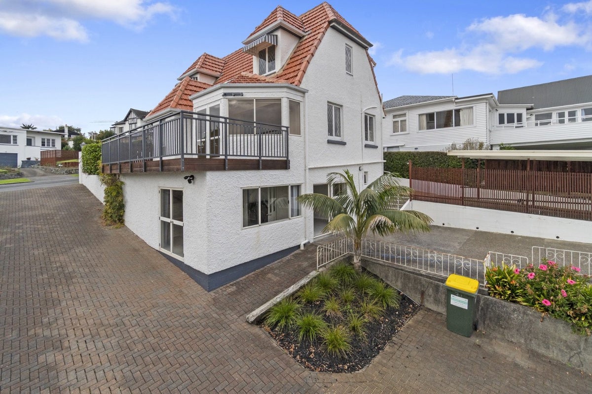 71 Atkin Avenue, Mission Bay, Auckland - Carousel 2