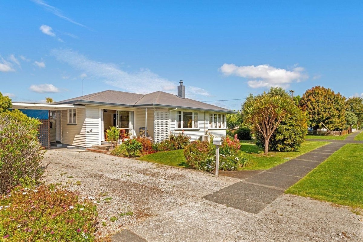 4 James Street, Mangapapa, Gisborne - Carousel 2