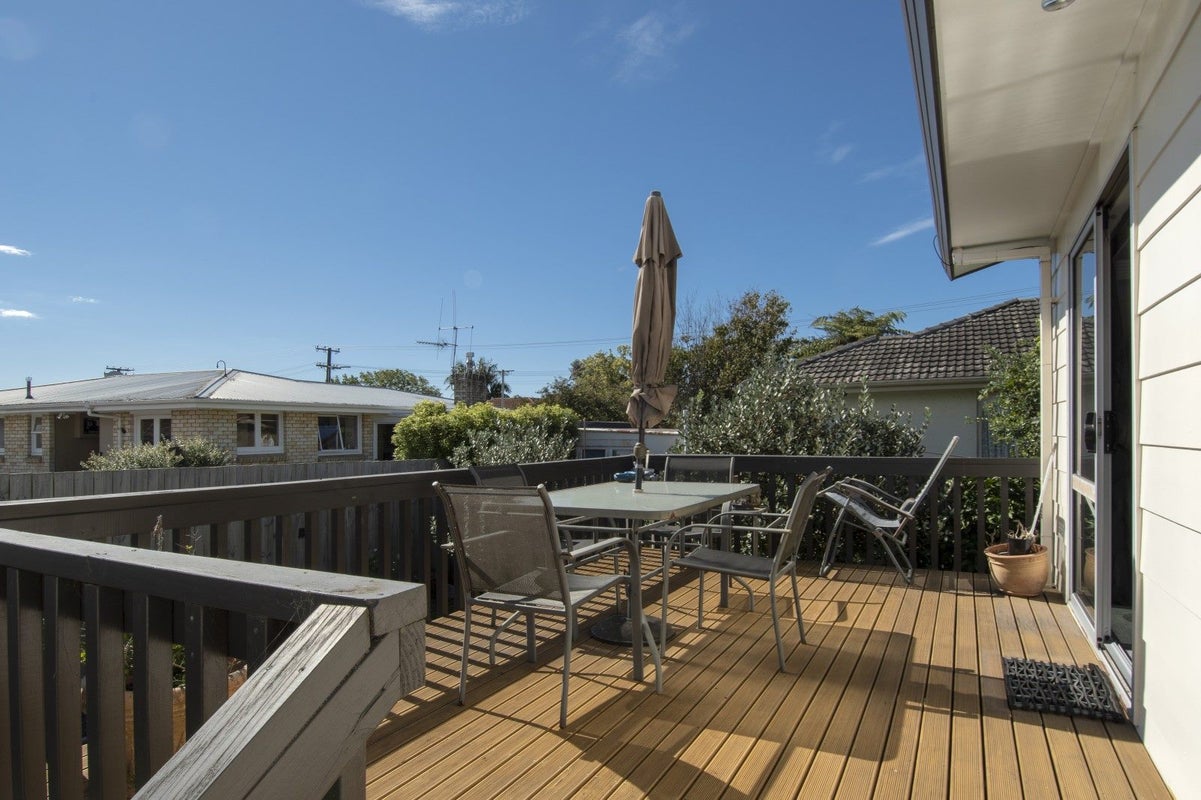 1 Hillstone Avenue, Gate Pa, Tauranga - Carousel 2