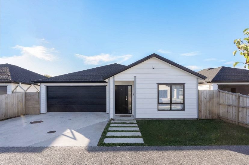 3 Silver Beech Street, Takanini, Auckland - Carousel 2