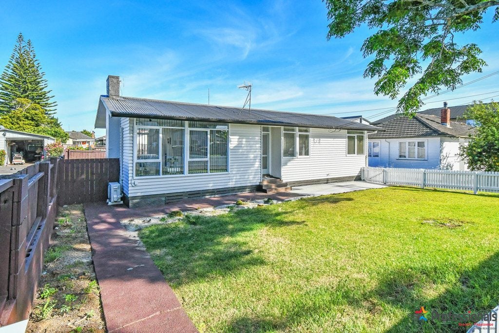 1/2 Kent Road, Manurewa, Auckland - Carousel 2