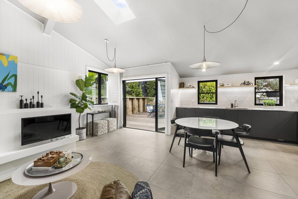 97A Brighton Road, Parnell, Auckland - Carousel 1