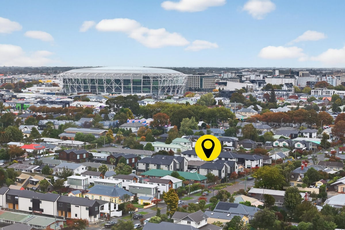 2/406 Armagh Street, Linwood, Christchurch - Carousel 2
