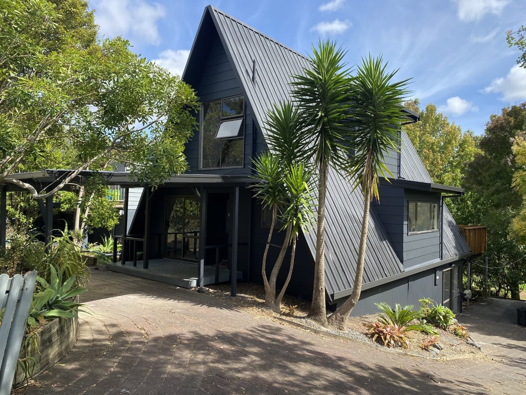 40 Gledstane Road, Stanmore Bay, Whangaparaoa - Carousel 23