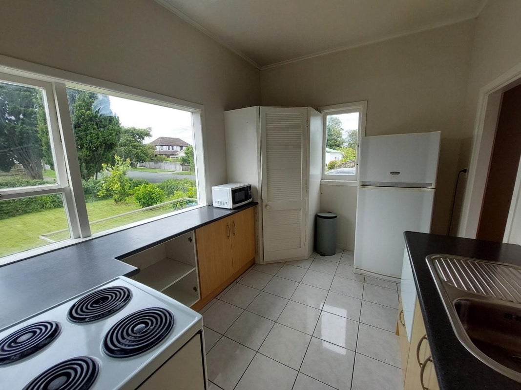 24 Buckley Road, Epsom, Auckland - Carousel 2