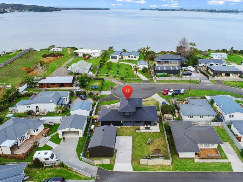 17 Sandleigh Drive, Athenree, Katikati - Carousel 1