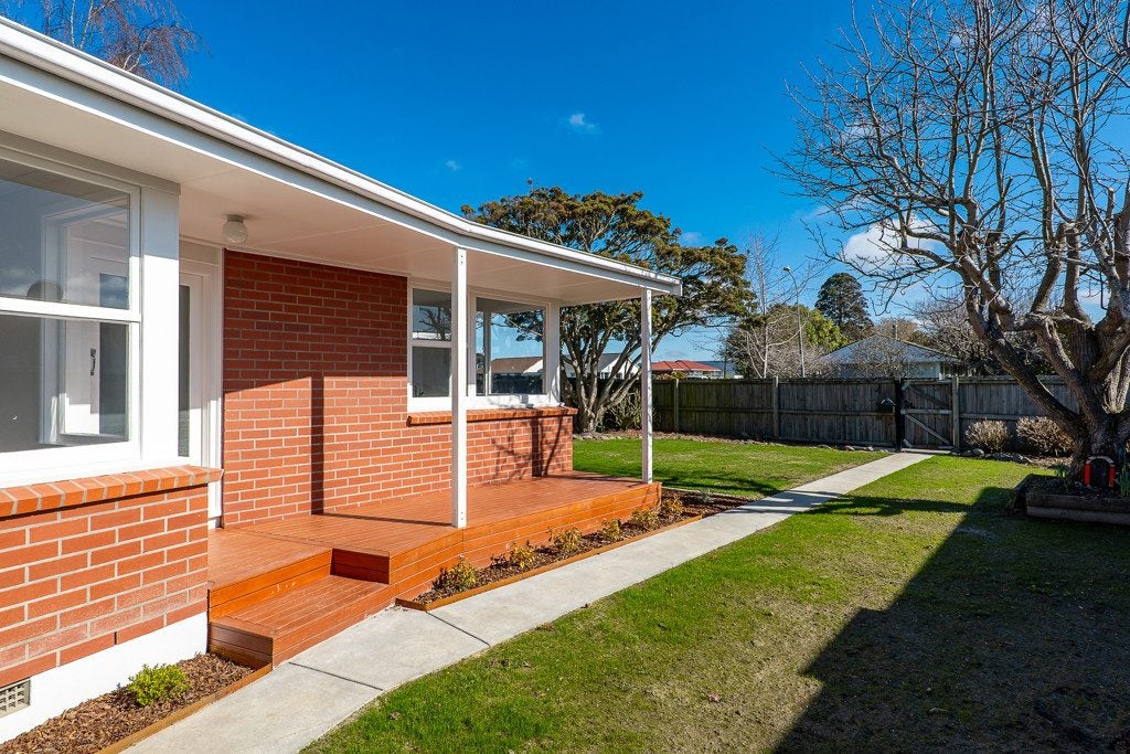 2 Freebairn Street, Redwood, Christchurch - Carousel 2
