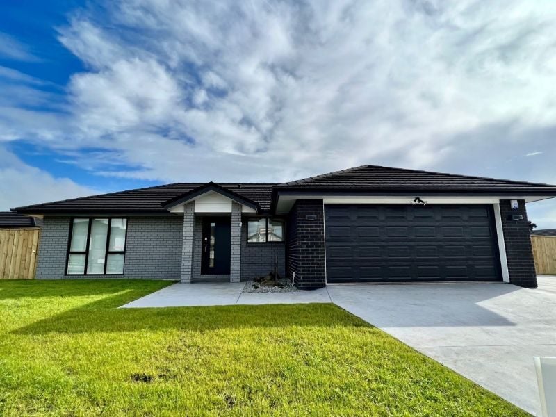 24 Kerr Crescent, Patumahoe, Pukekohe - Carousel 1