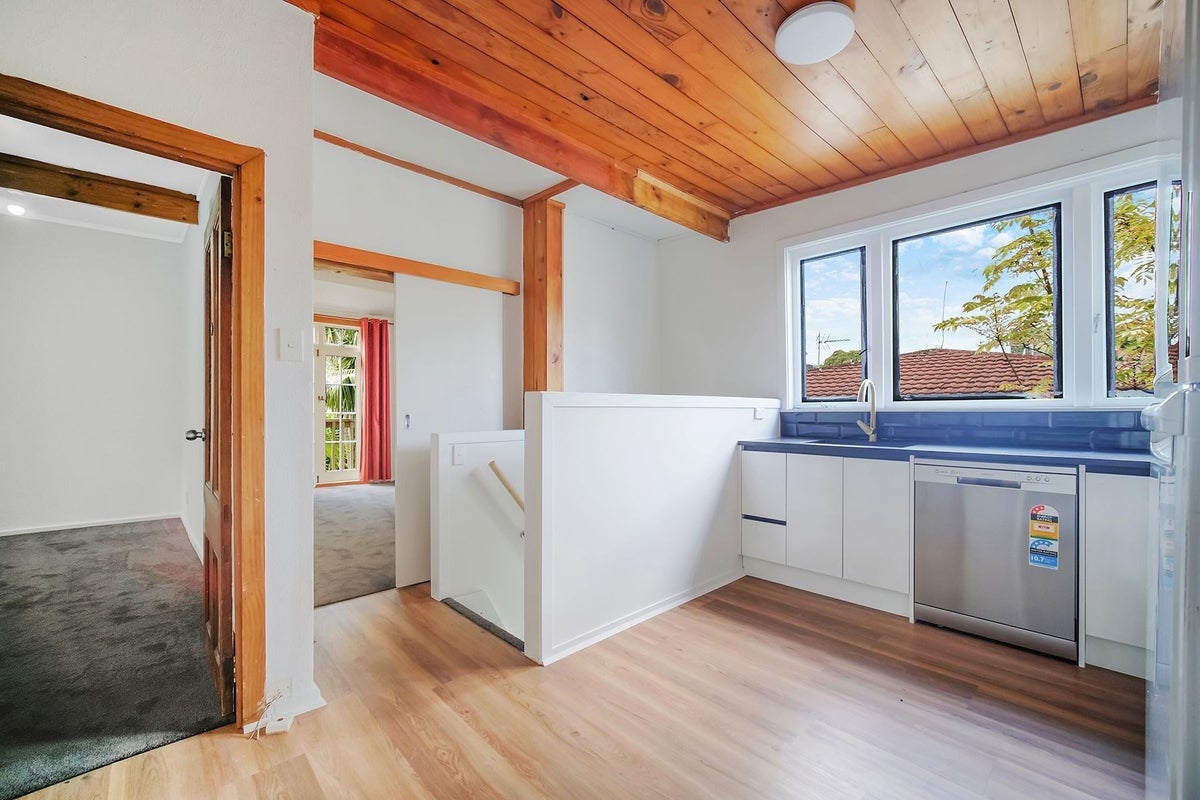 75 Gardner Avenue, New Lynn, Auckland - Carousel 2