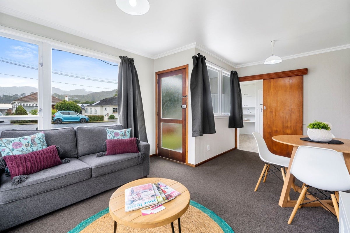 1/9 Green Street, Epuni, Lower Hutt - Carousel 2