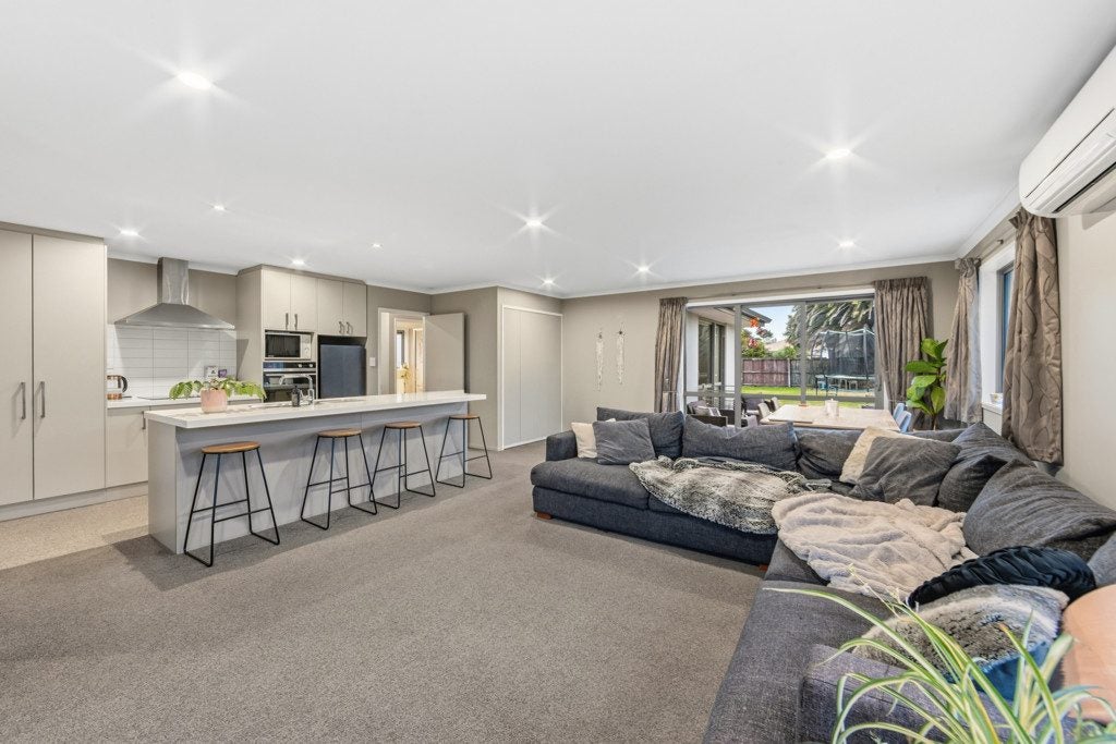 5 Royalist Avenue, North New Brighton, Christchurch - Carousel 2