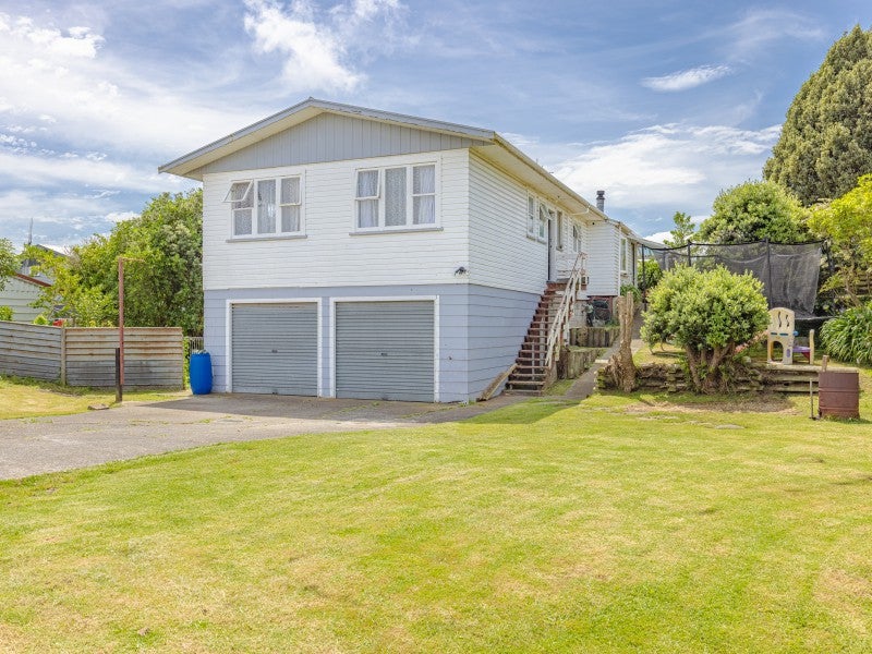 14 Tawhero Street, Gonville, Whanganui - Carousel 1