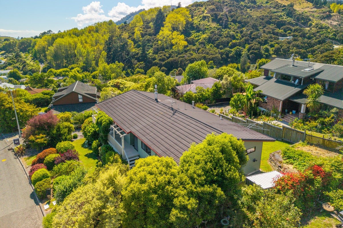 43 Newman Drive, Enner Glynn, Nelson - Carousel 2