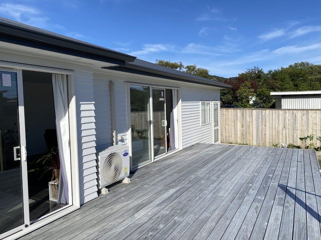 20A Fraser Street, Wainuiomata, Lower Hutt - Carousel 14