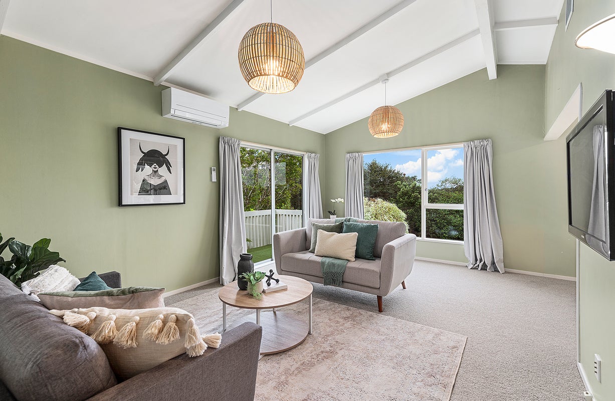33 Elliott Street, Johnsonville, Wellington - Carousel 2