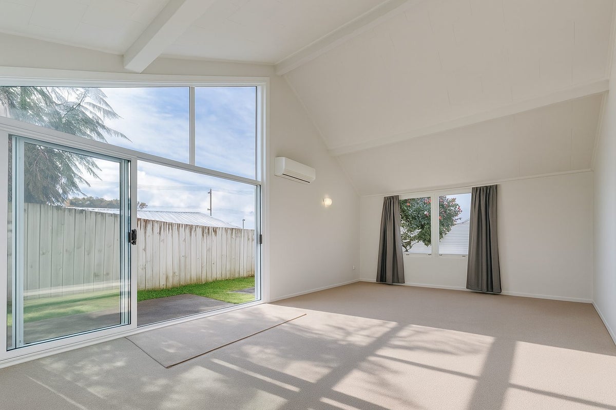 11 Unity Lane, Melville, Hamilton - Carousel 2
