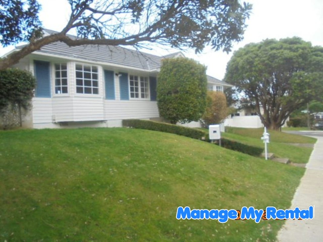 16 Churton Drive, Churton Park, Wellington - Carousel 1
