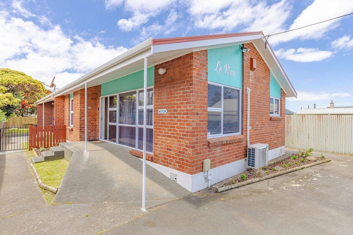 30 Seafront Road, Castlecliff, Whanganui - Carousel 1