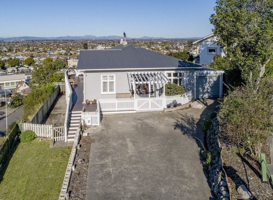 14 Guys Hill Road, Hospital Hill, Napier - Carousel 2