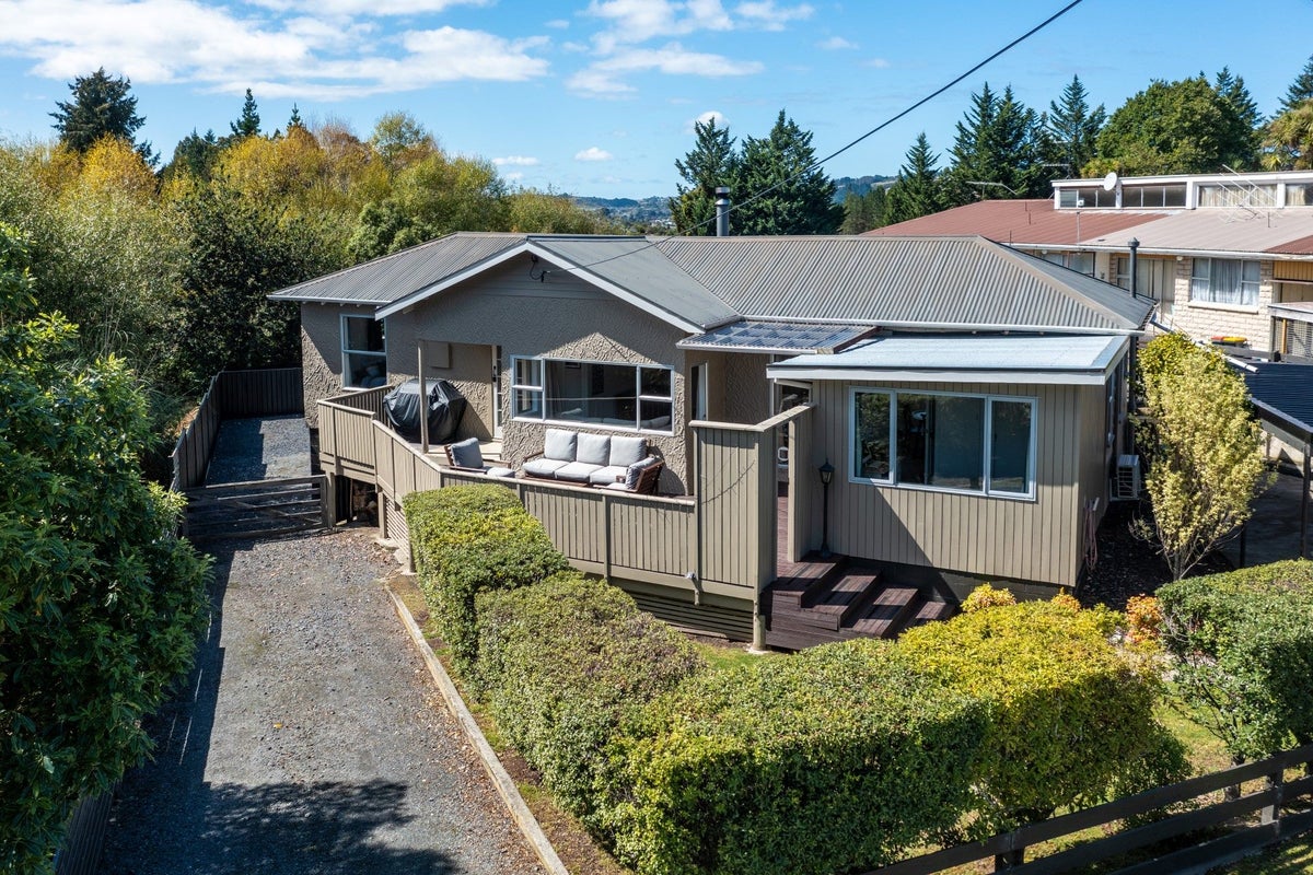 13 Old Brighton Road, Fairfield, Dunedin - Carousel 1