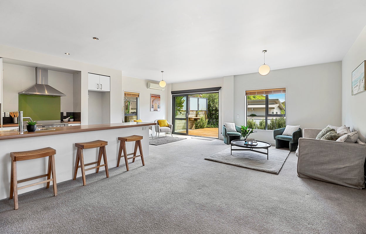 7 Rarangi Way, Owhiro Bay, Wellington - Carousel 2