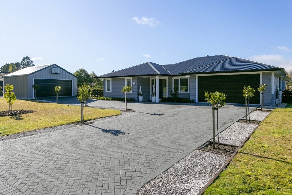 32/500 Kinloch Road, Kinloch, Taupo - Carousel 1