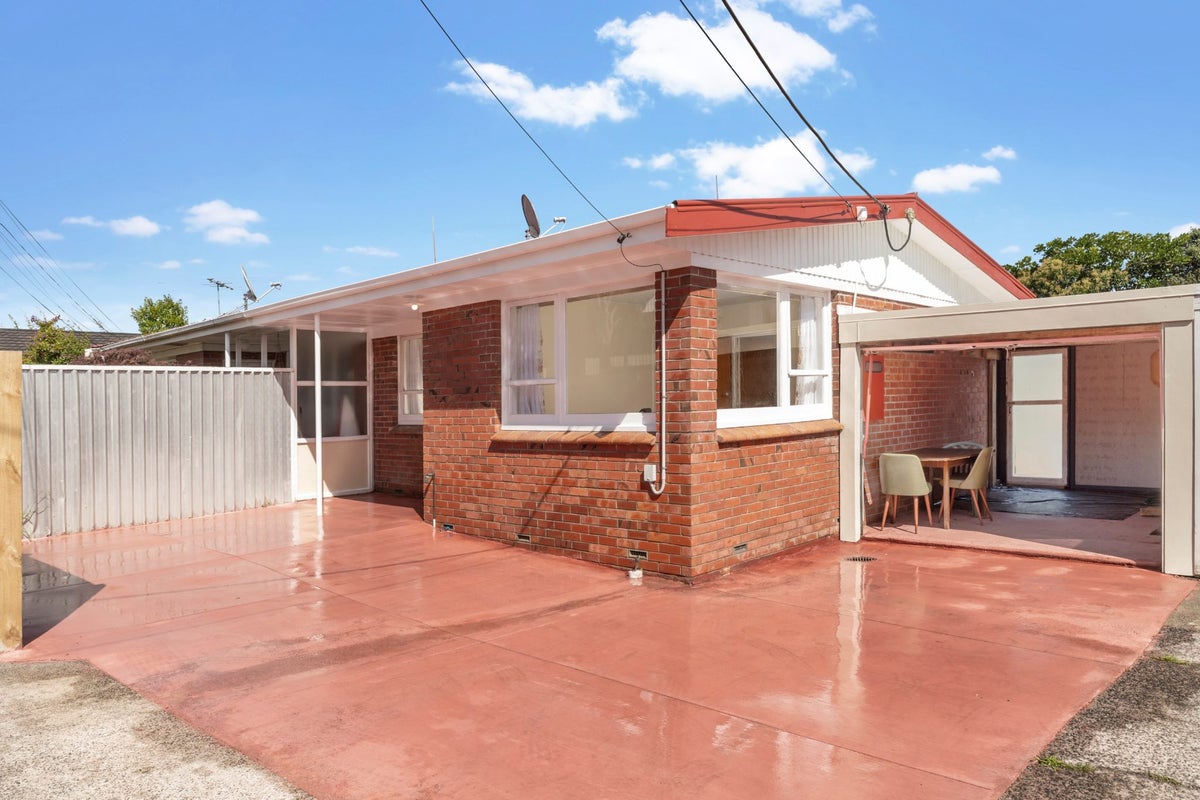1/8 Westward Hollow, GLEN EDEN, AUCKLAND - Carousel 1