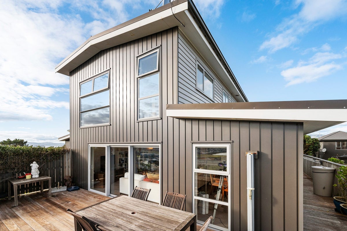 18A Birkhall Grove, Strathmore Park, Wellington - Carousel 2