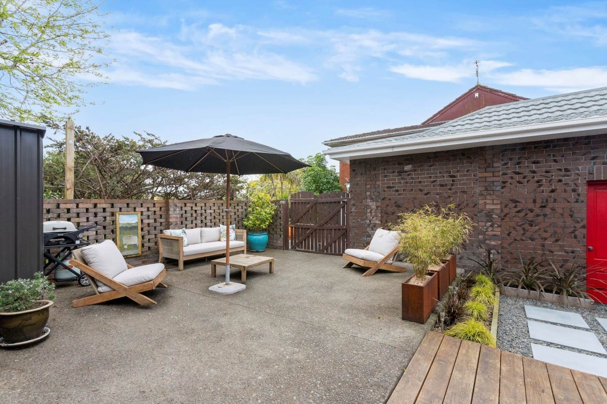 9 Tanoa Place, Glendene, Waitakere City, Auckland - Carousel 2