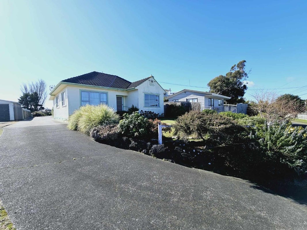 10 Toi Street, Tawhero, Whanganui - Carousel 12