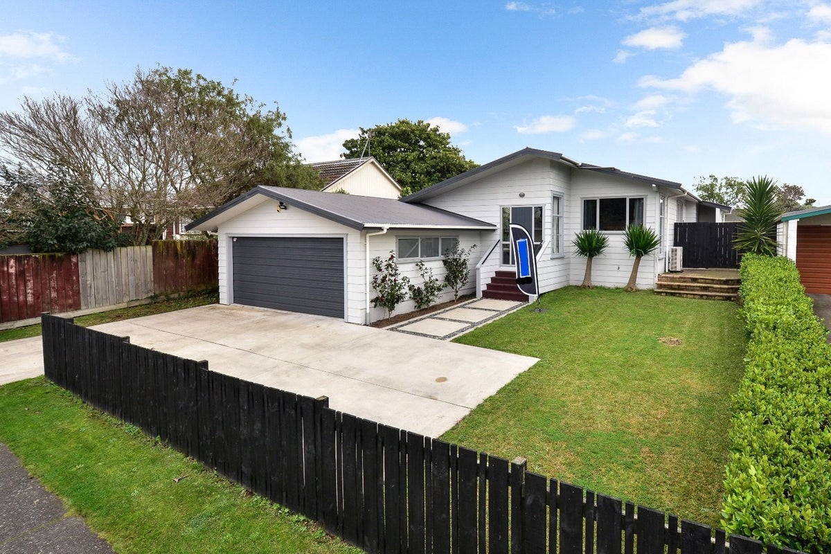 72 Snell Drive, Chartwell, Hamilton - Carousel 1