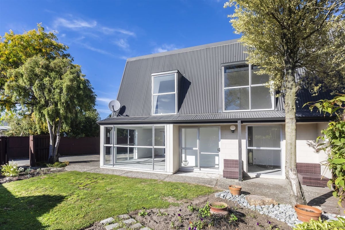 2/22C Egmont Place, Bishopdale, Christchurch - Carousel 1