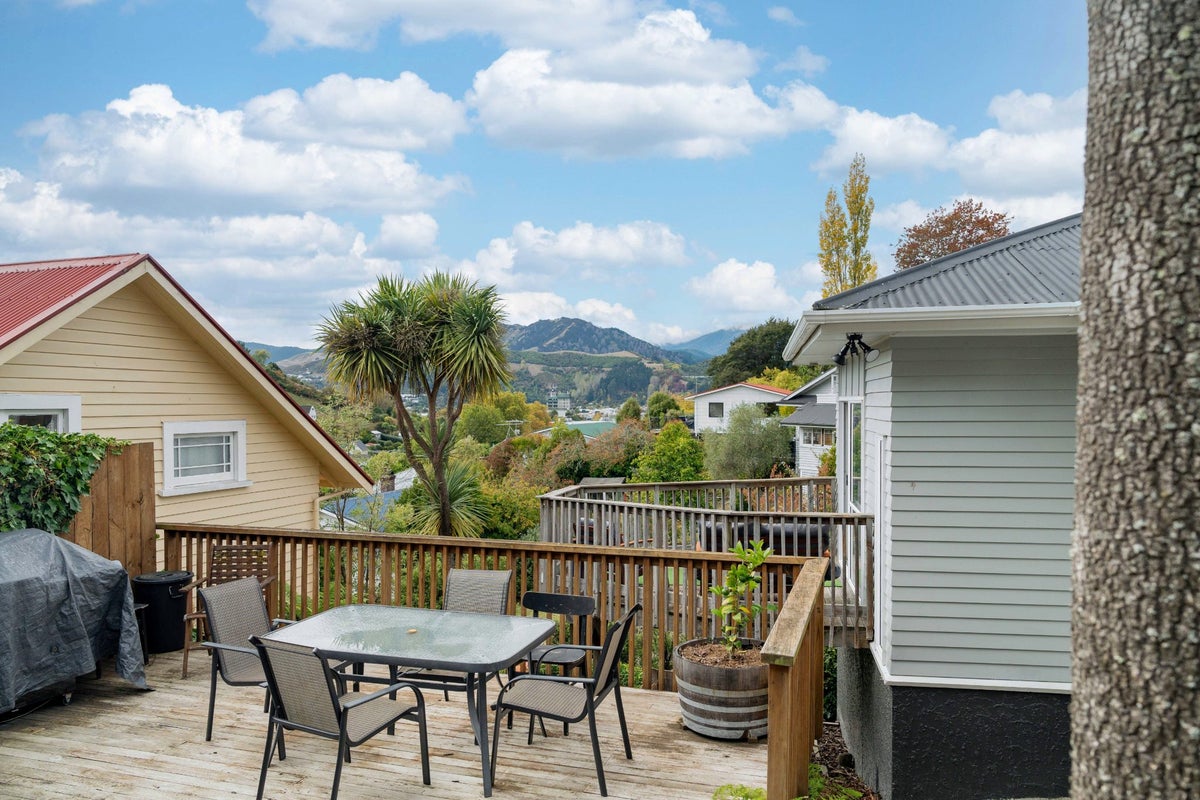 14 Arrow Street, Washington Valley, Nelson - Carousel 2