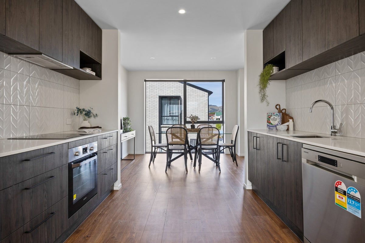 2/333 Lincoln Road, Addington, Christchurch - Carousel 2