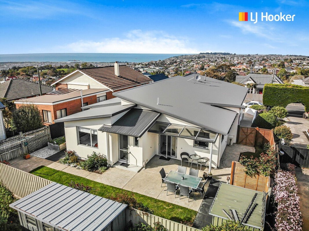 34 Carnarvon Street, Belleknowes, Dunedin - Carousel 1