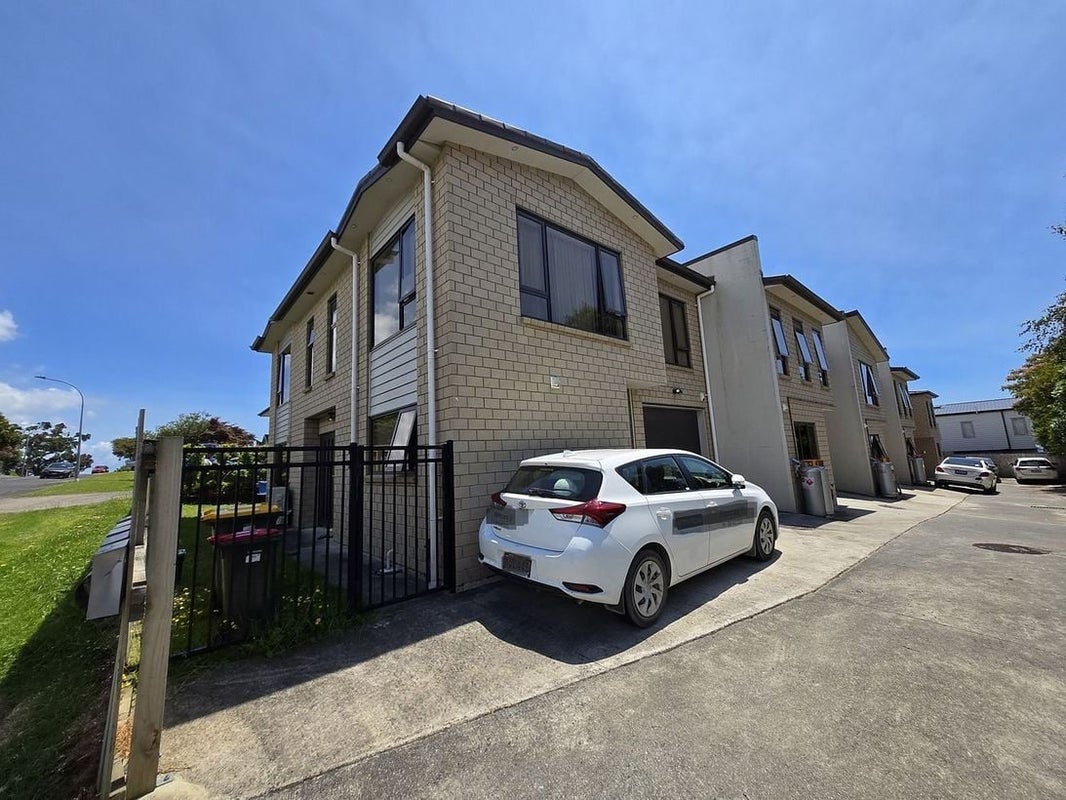 14D Elliot Street, Howick, Auckland - Carousel 2