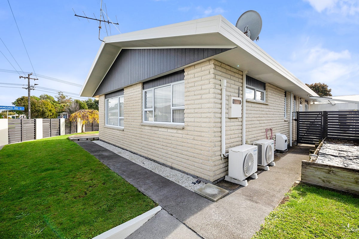 145 Mangorei Road, Merrilands, New Plymouth - Carousel 15