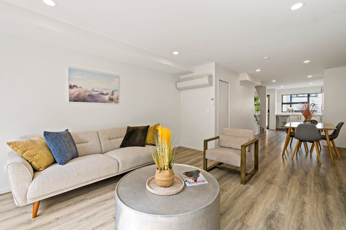 8 Ti Kouka Lane, Sandringham, Auckland - Carousel 2